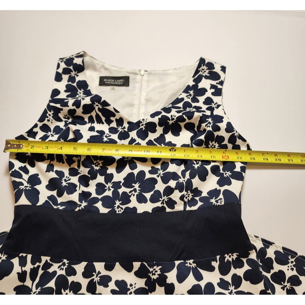 Black Label by Evan-Picone Navy White Floral Fit Flare Dress Size 8 Sleeveless - Picture 10 of 11